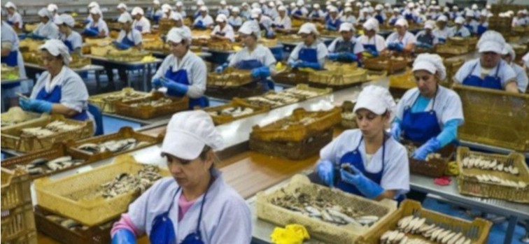 Reestructuración de la deuda y venta de Compañía